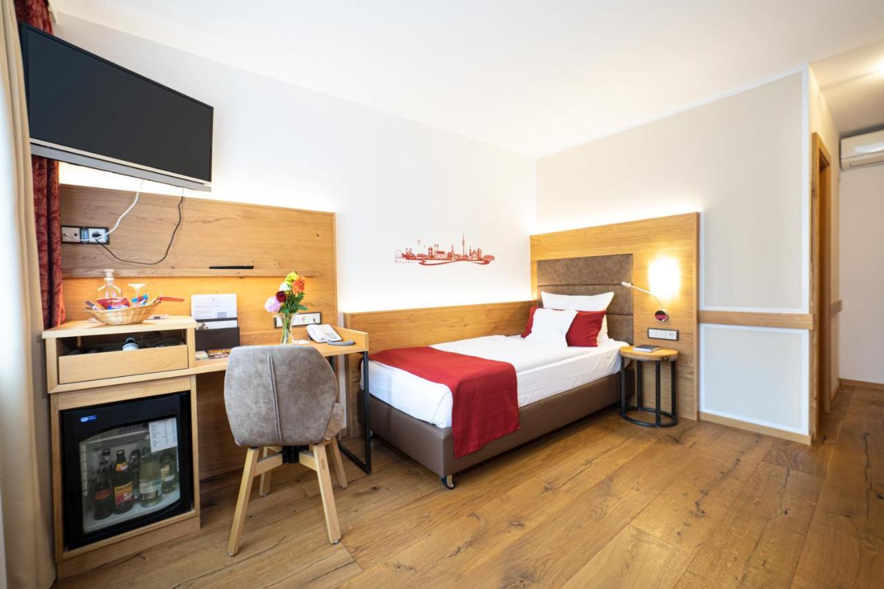 Park Hotel Laim Munich Exterior photo