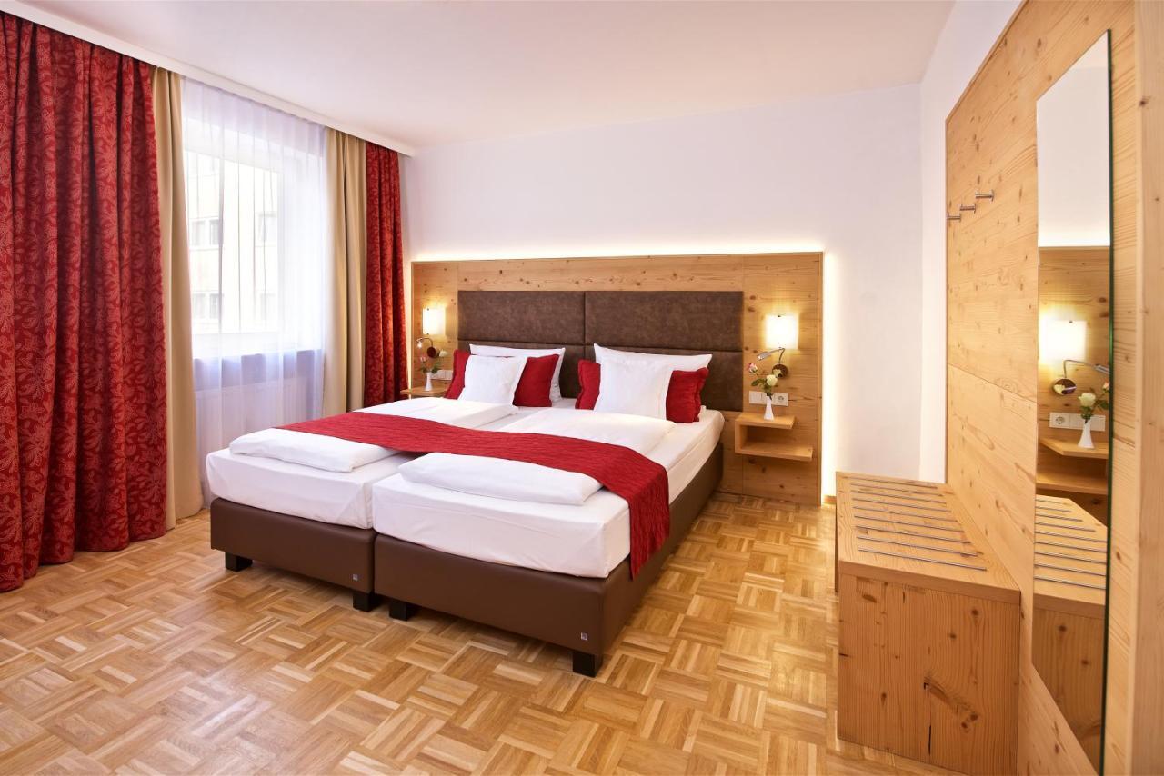 Park Hotel Laim Munich Exterior photo